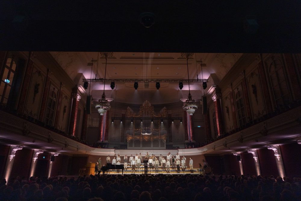 LIVE-TEC | Männerstimmen Basel 2023, Eric Whitacre zu Gast im Stadtcasino Basel